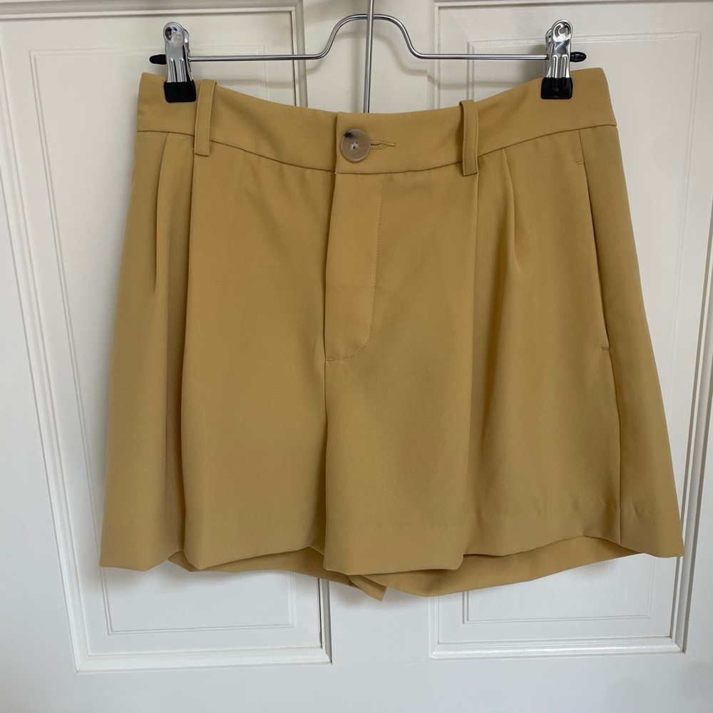 NWT Vince Mustard Yellow High-Waist Shorts w/ Pockets and Belt Loops